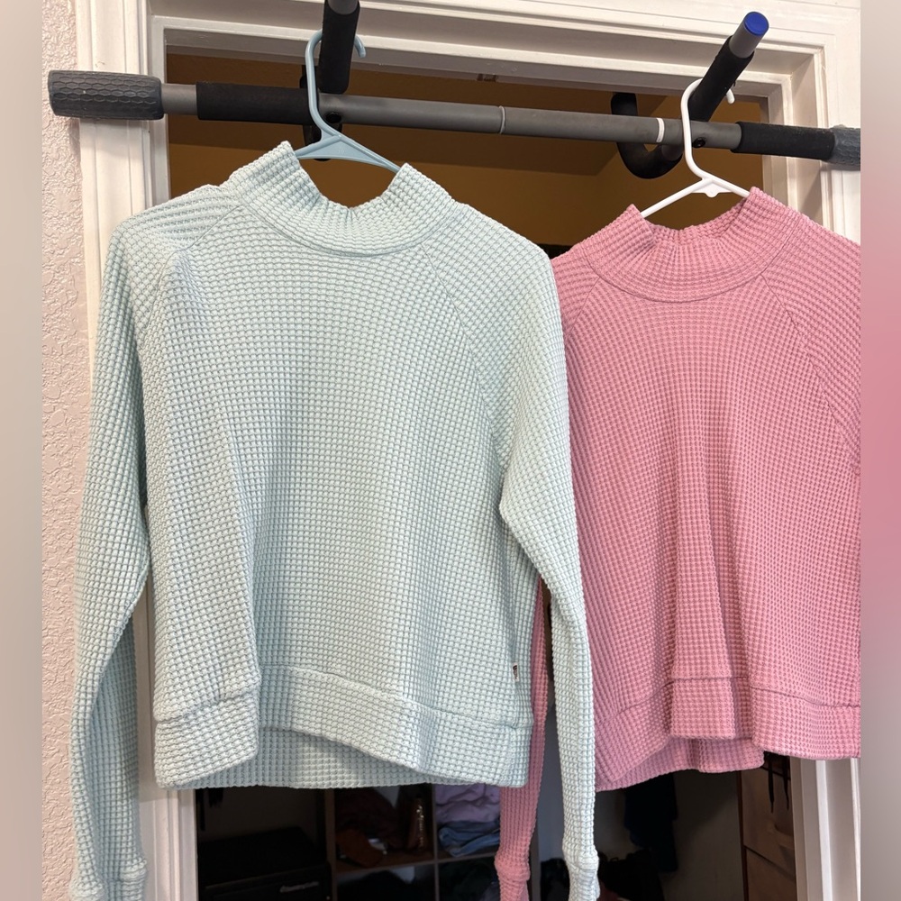 The North Face Women's Pink Chabot Mock Neck Sweater